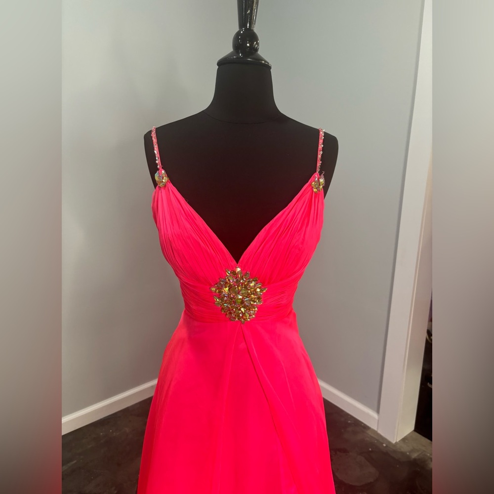 Hot pink size 2 prom gownsm pageant dresss